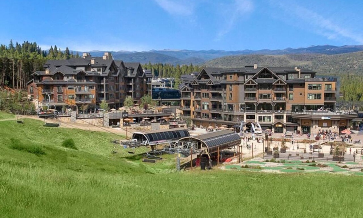 Peak 8 Resort | 1 BR Suite - Grand Colorado on Peak 8 Resort Jul 25⁠–⁠Aug 1.