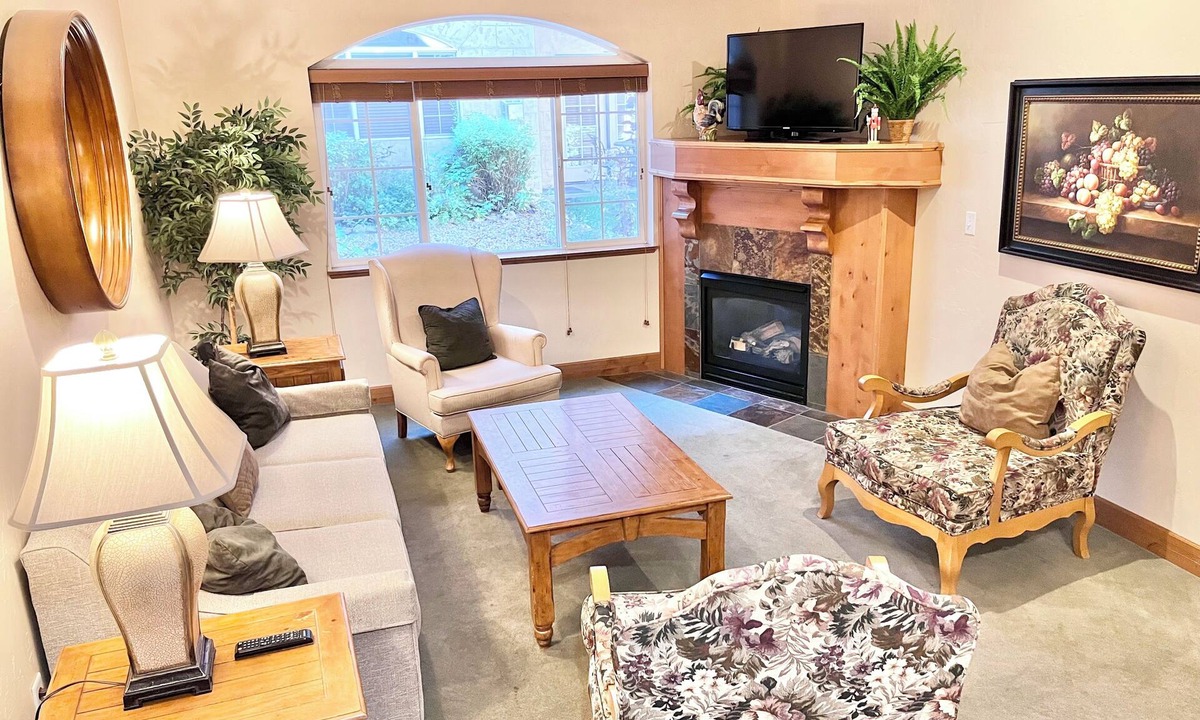 Zermatt Villa | 1047/49 | Spacious 2BR Villa | Zermatt Midway Stay