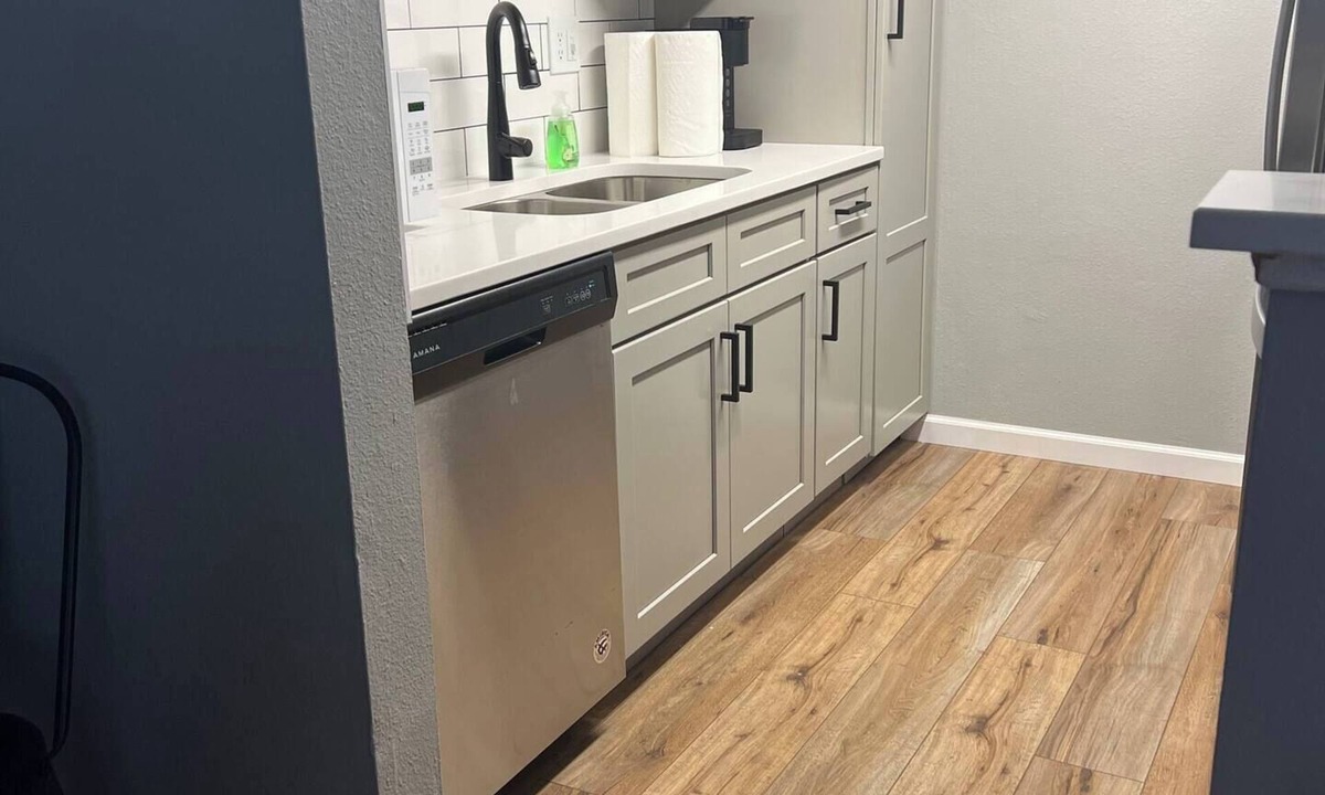 Northeast Pensacola Apartment | 2 bed/2 bath condo * Private Fenced Yard * Dog Friendly * King Bed Suite * Spacious at 1,000 square feet