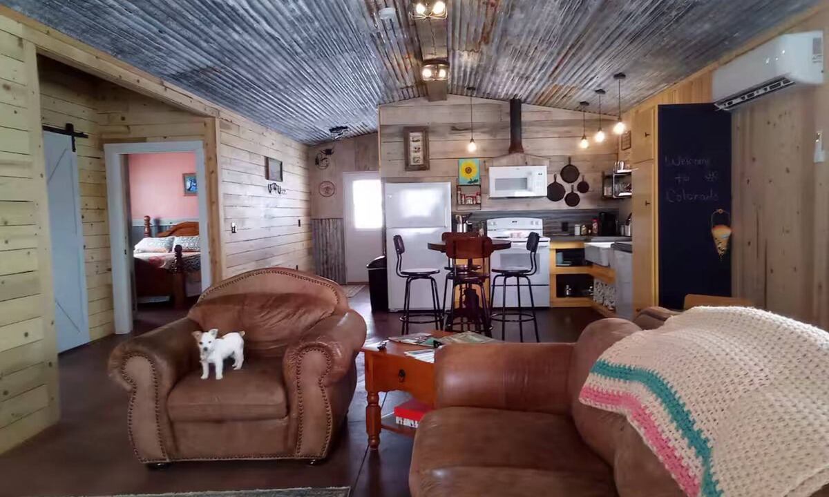 Trinidad House | 2-bedroom barn transformed to a cozy home in a rural area minutes from downtown.