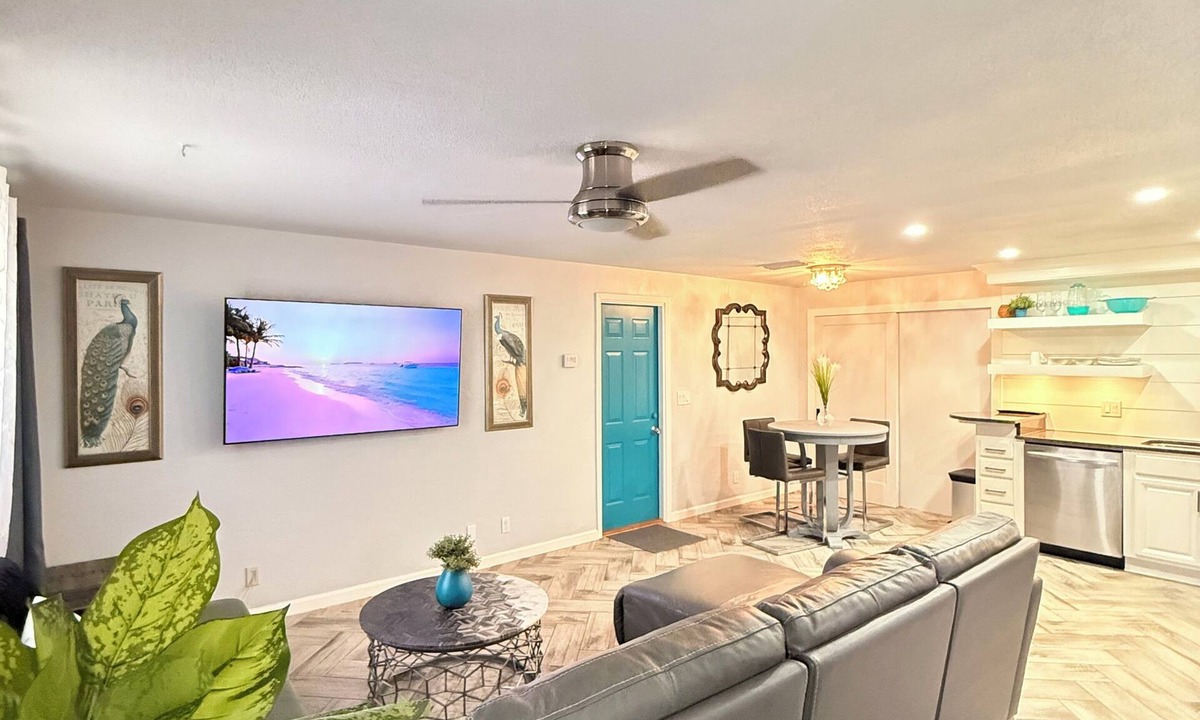 Port Orange Villa | 2-bedroom duplex styled home in Port Orange with private parking and entrance.