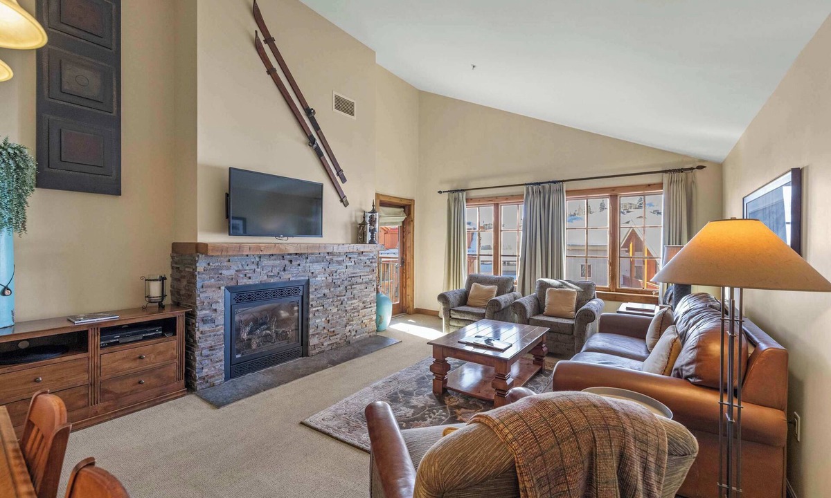Mount Crested Butte Condo | 2 Bedroom Penthouse Condo at the Lodge at Mountaineer Square, Hot Tub and Pool