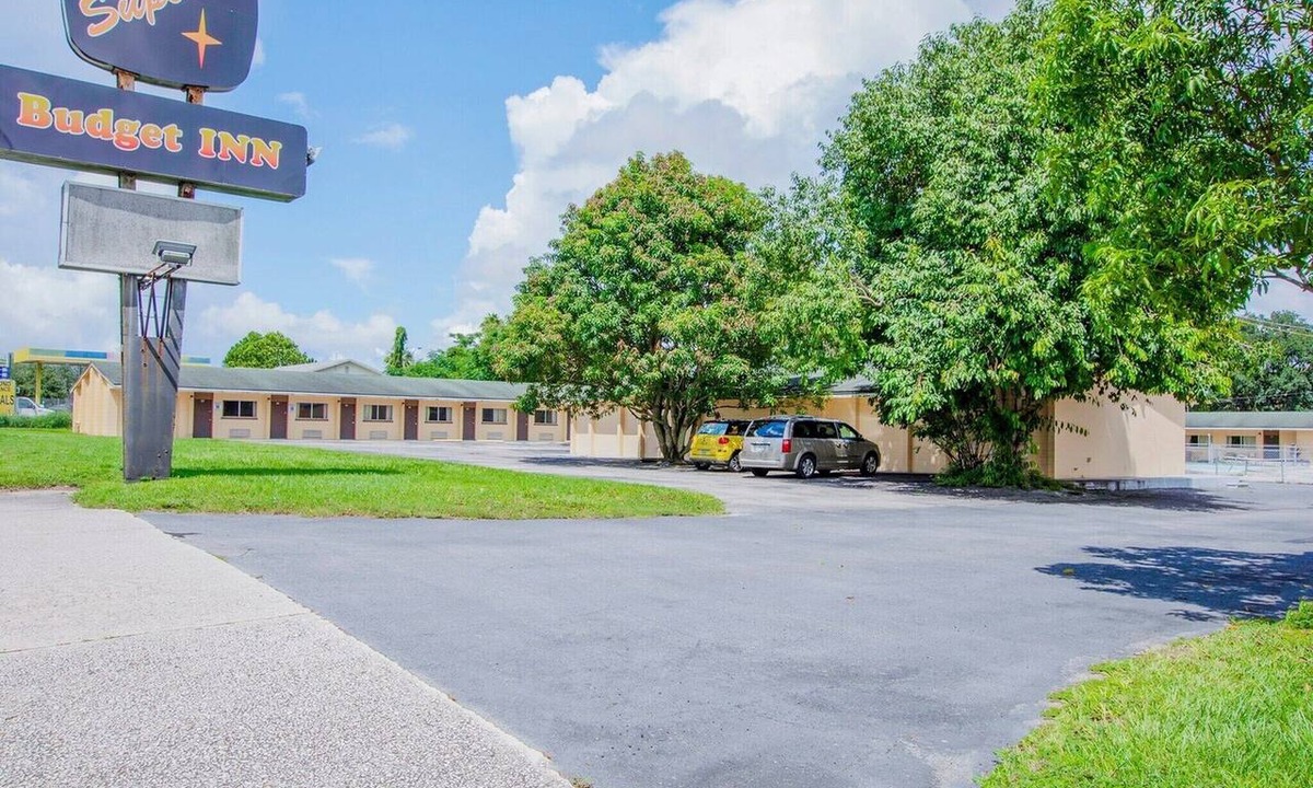 Bartow Apartment | 2 Full Bed|non smoking
