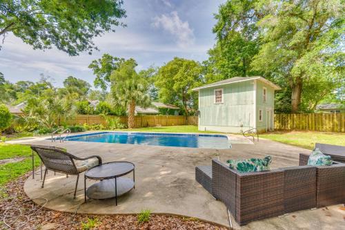 East Hill House | < 2 Mi to Dtwn Pensacola: Peaceful Home w/Patio
