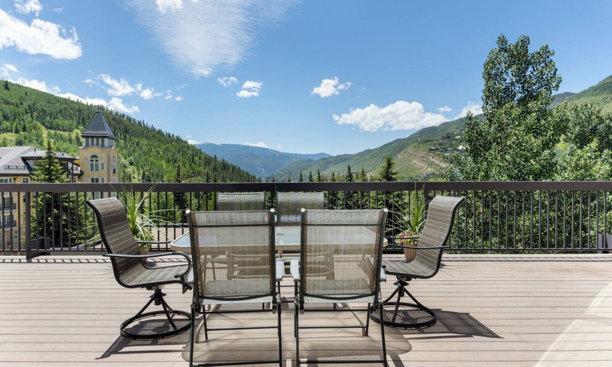 Vail Condo | 3 BR/3BA Platinum Vail/Lionshead Penthouse 4 min walk to Lionshead gondola!