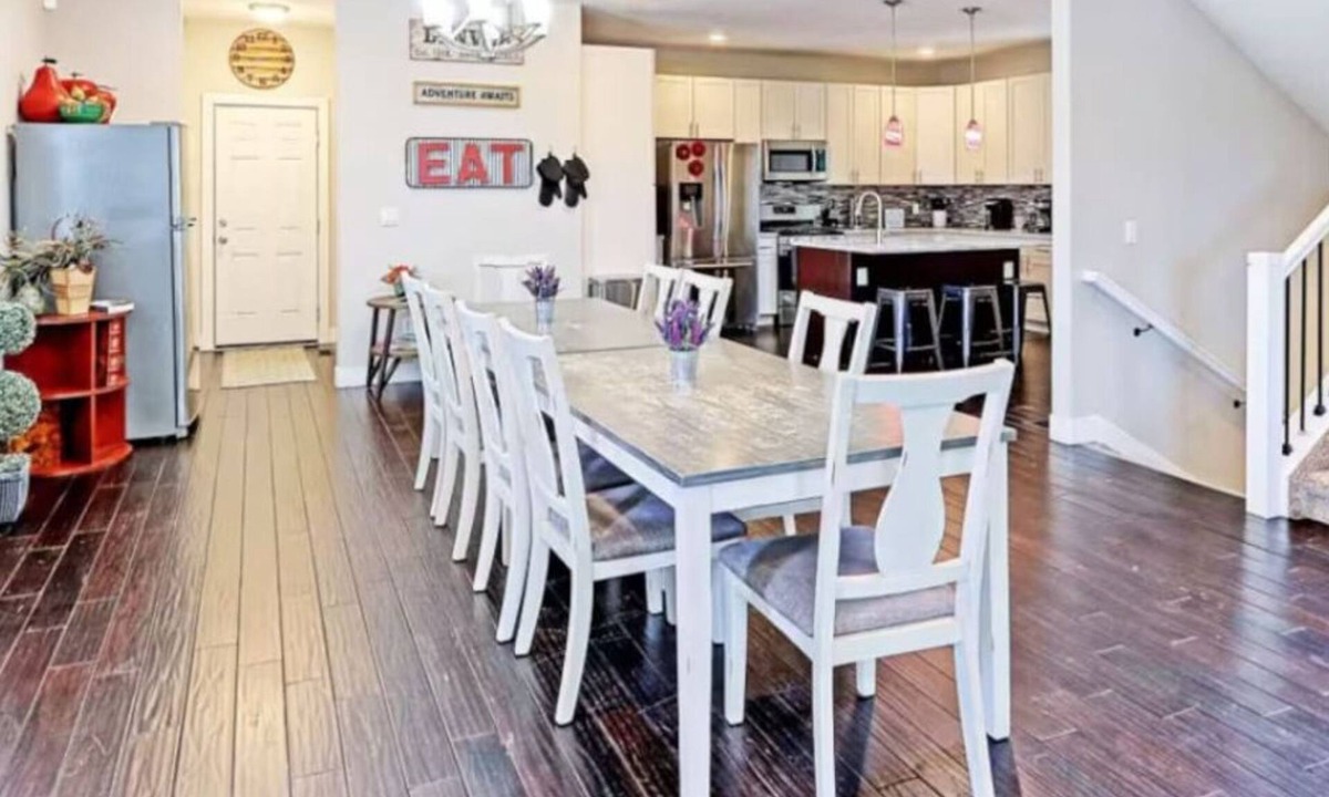 Scenic Heights House | 4600sqft Retreat, MtnView, Hot Tub, Decks, Games