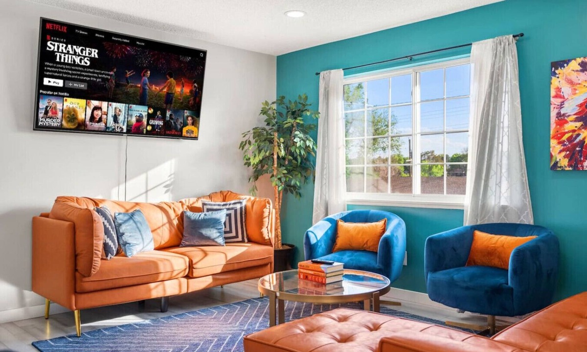 Dupont House | 4BD | Air Hockey, Foosball & Firepit | Near DT