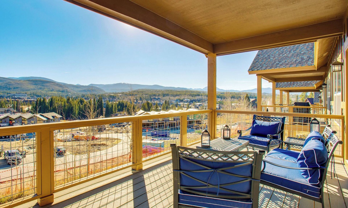 Rendezvous House | < 5 Mi to Winter Park: Family Base Camp w/Hot Tub