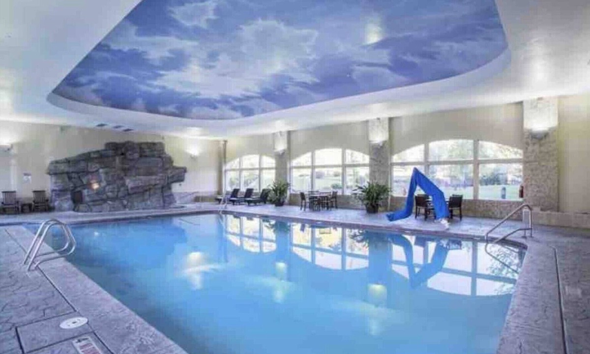 Zermatt Hotel | 5-STAR ZERMATT RESORT KING SUITE ONLY 20 MINS FROM PARK CITY (#209)