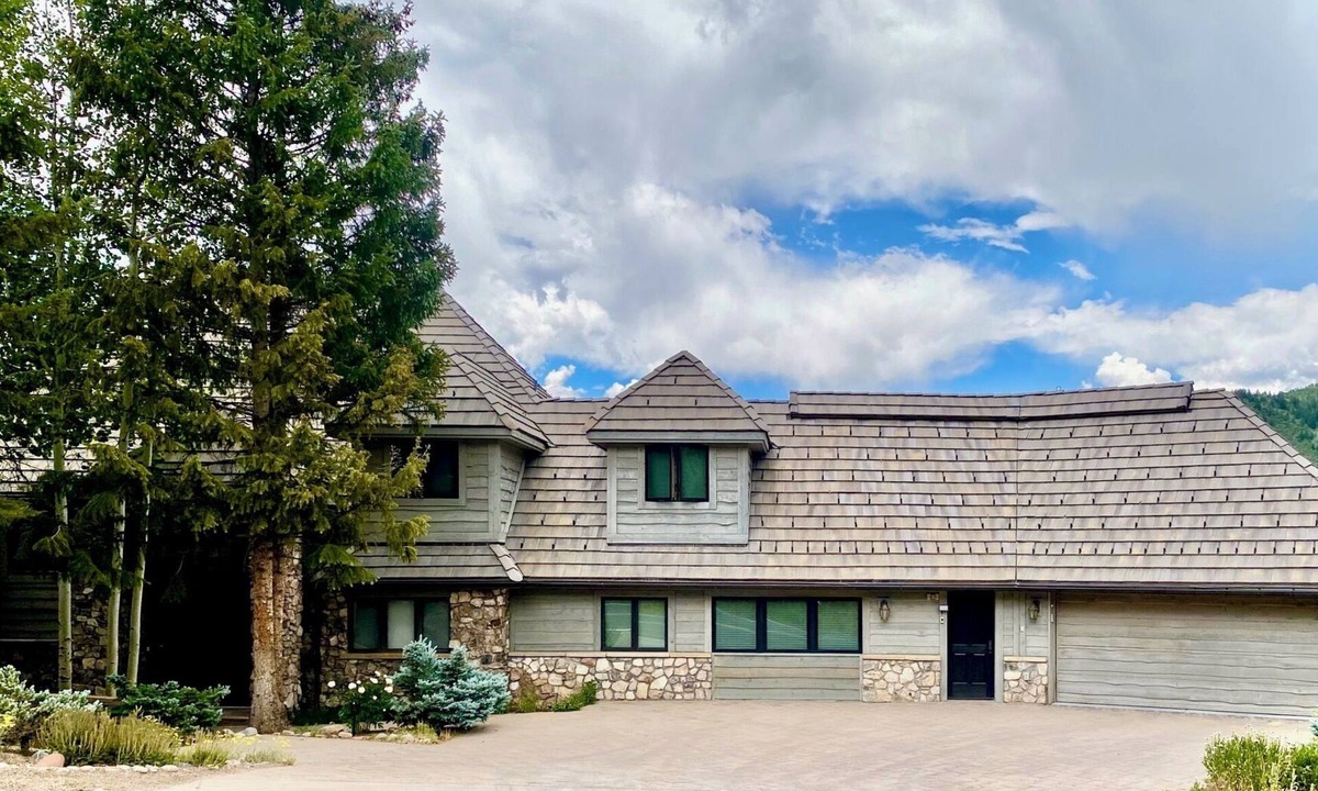 Avon House | 7 bedroom 8-baths, 270 degree views of Beaver Creek ski runs and the mountain