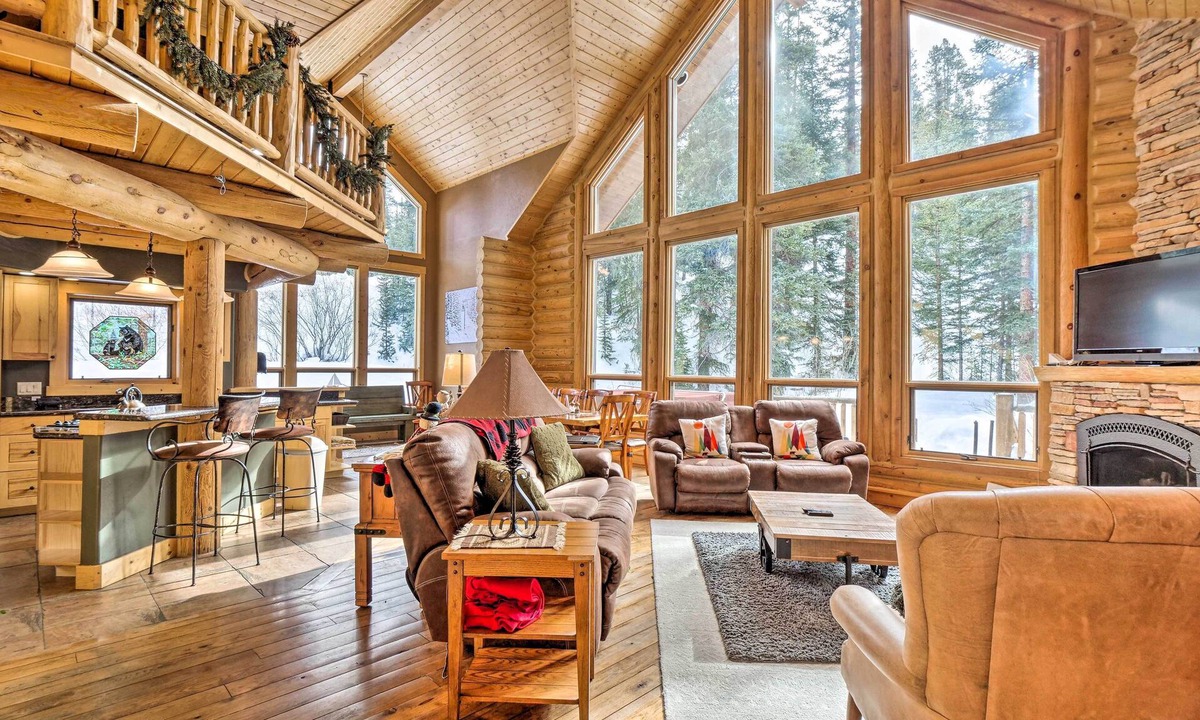 Valley of the Blue Cabin | 9 Mi to Slopes! Hot Tub Hideaway in Breckenridge