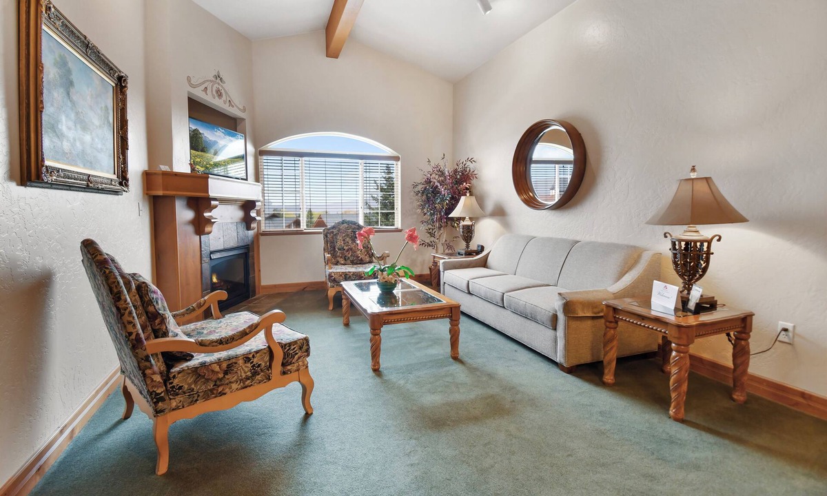 Midway Villa | Adventure Hub~Backcountry Ski, Snowmobile Villa 3069-1