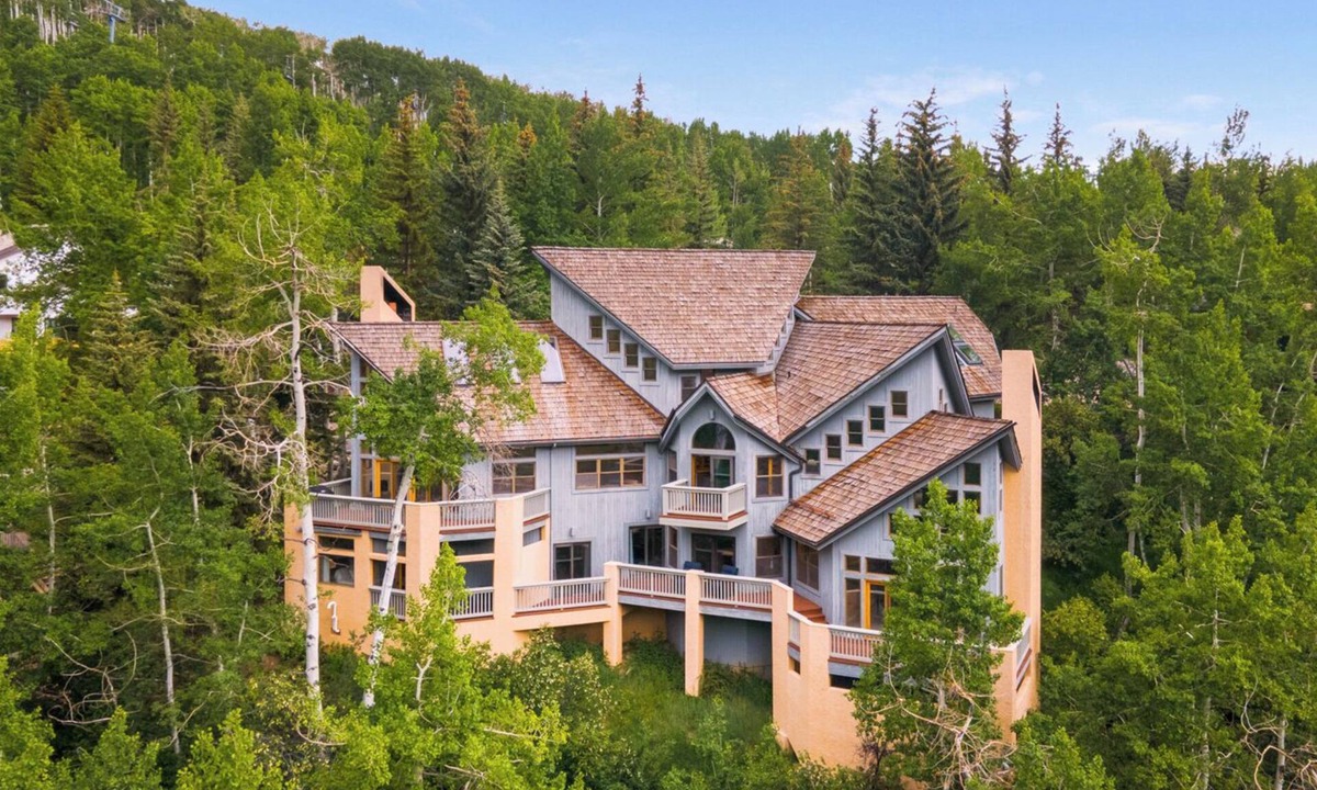 Beaver Creek House | Adventure Starts at the Door | Intrepid Retreat