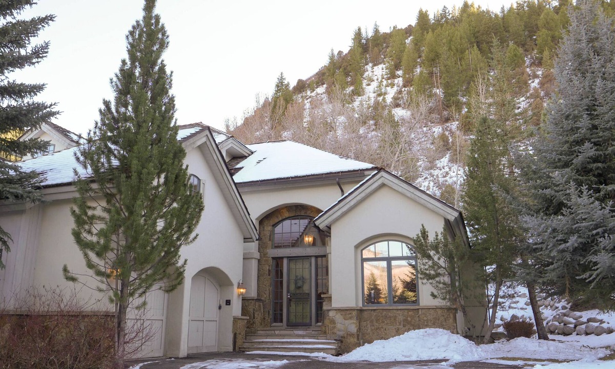 Edwards House | Amazing Mountain House for a Perfect Getaway!