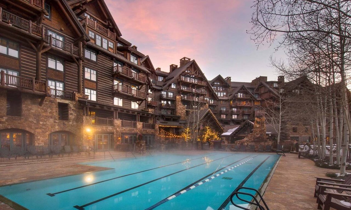 Avon Hotel | Bachelor Gulch Ritz-Carlton - Hotel Room - ski in/ski out, resort amenities!