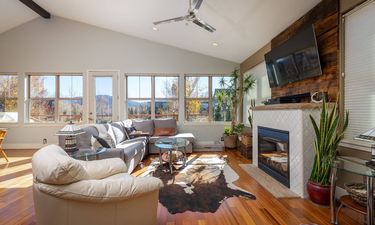 Basalt House | Basalt Bliss - Prime Location, Views, Pet Friendly!