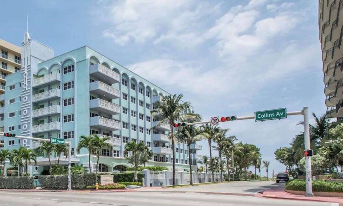 Surfside Hotel | Beachfront 2BR Suite | Pool, Balcony & Ocean View