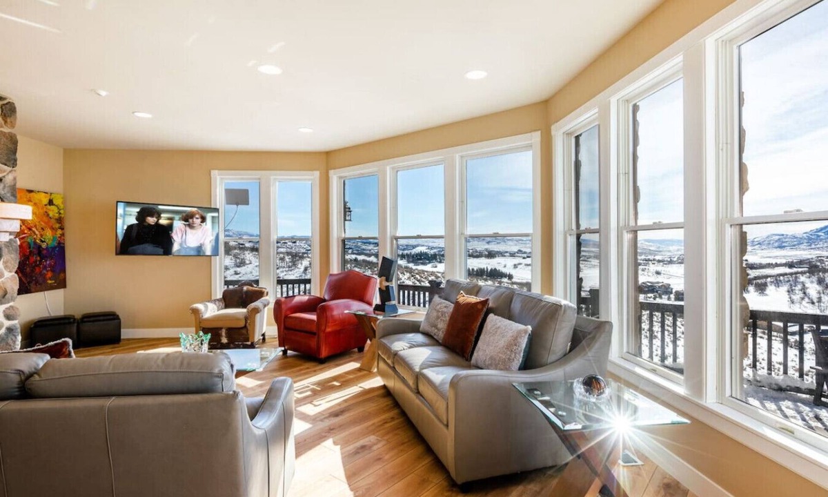 Silver Summit House | Bella Vista | Sleeps 21 · Hot Tub · Mountain Views