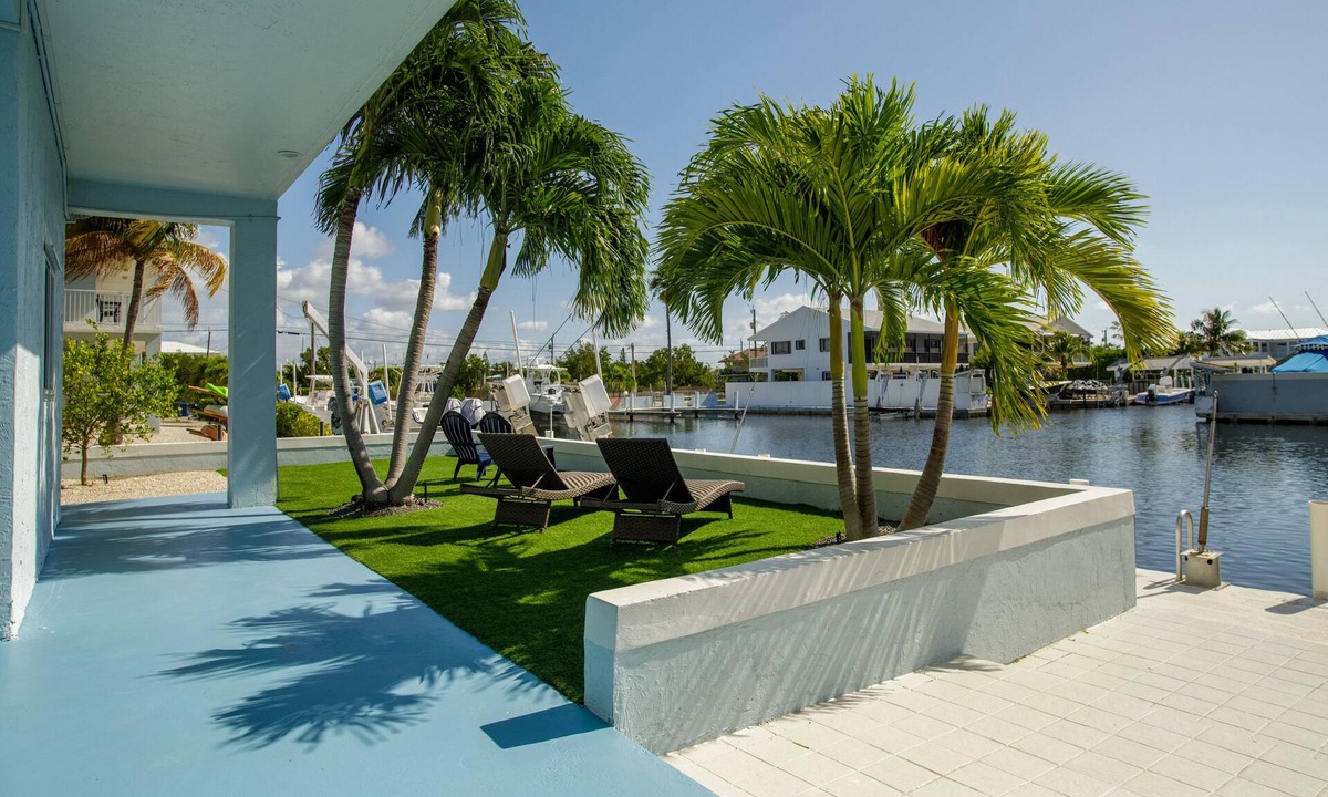 Key Largo Condo | Boater’s Family Retreat in Key Largo with Waterfront Views and Dock Access