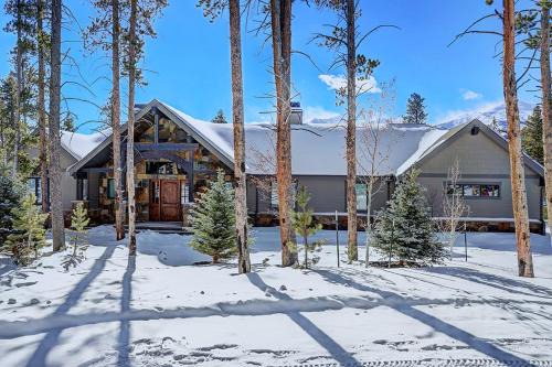 The Highlands House | Breck Escape, Spacious 6BR mountain retreat in Breckenridge