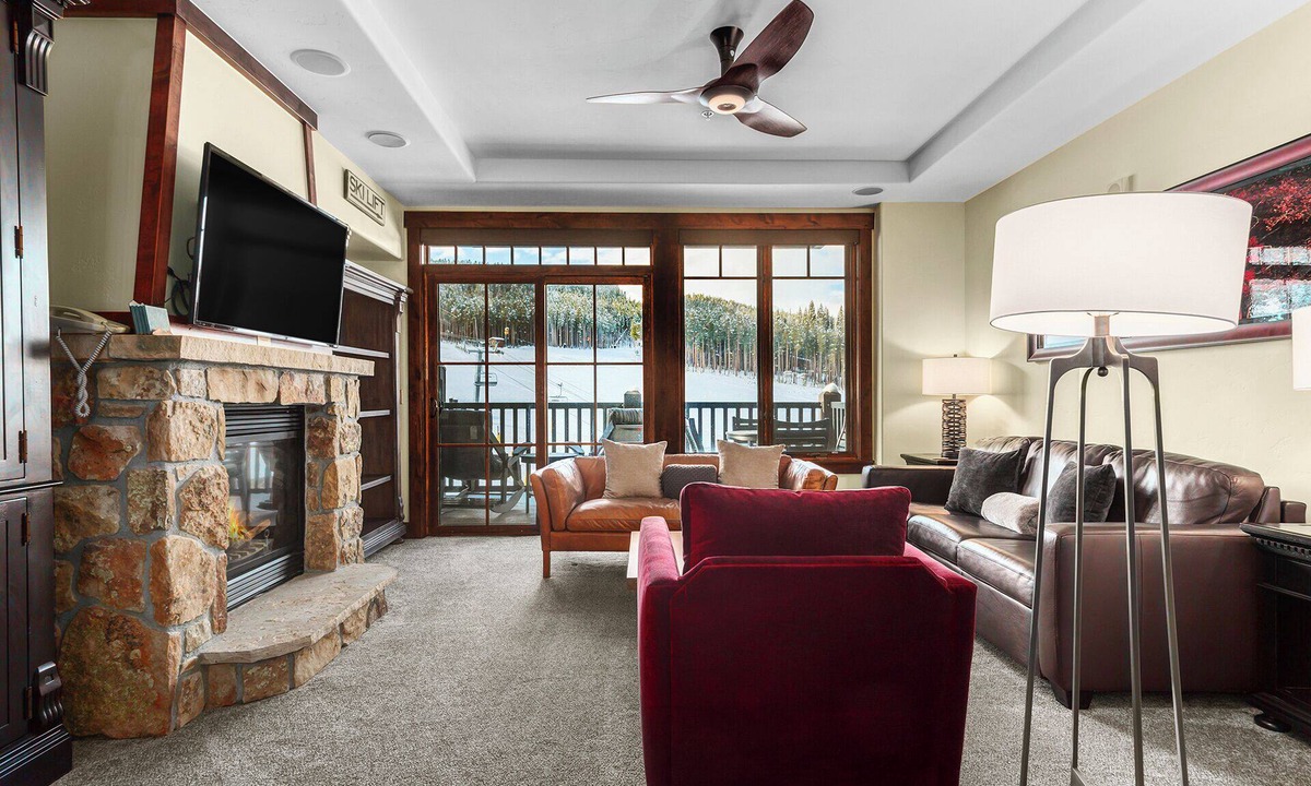 Breckenridge Condo | 🏆 Breck Peak 7 Ski-In/Out Luxury Condo | HotTub | Pool | SteamShower | Sleeps 8