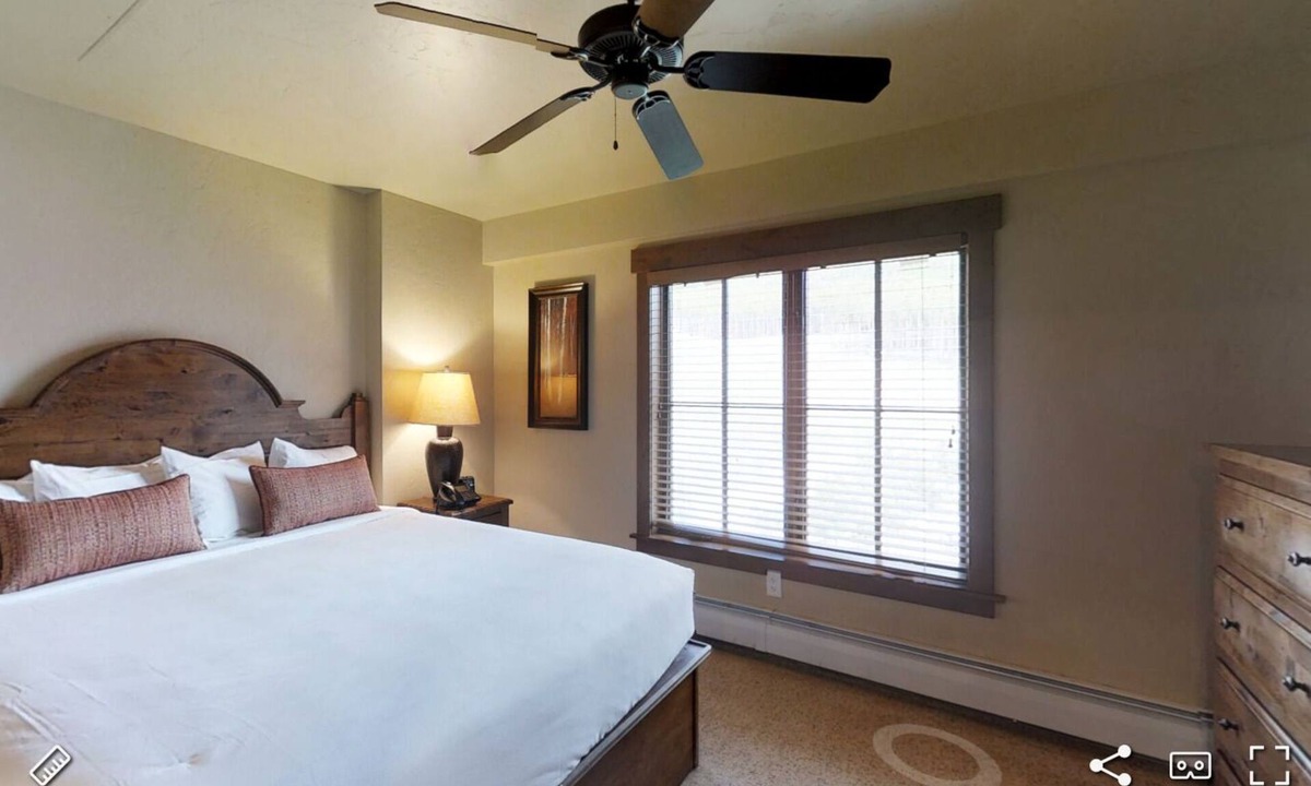 Peak 8 Cabin | BRECKENRIDGE Grand Lodge Peak 7-Deluxe Ski in/Ski Out 1 BR Suite, 12/14-21