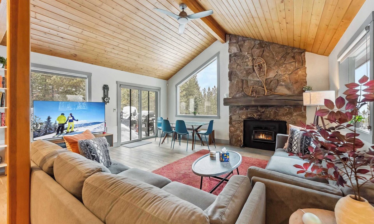 Breckenridge Heights House | Breckenridge Mountain Retreat | Hot Tub & Views