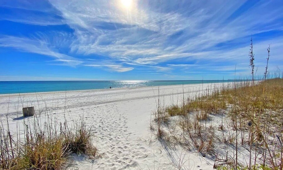 Villa Primera House | Bright and Sunny Gulf Front Home with Spacious Deck for Dolphin Watching