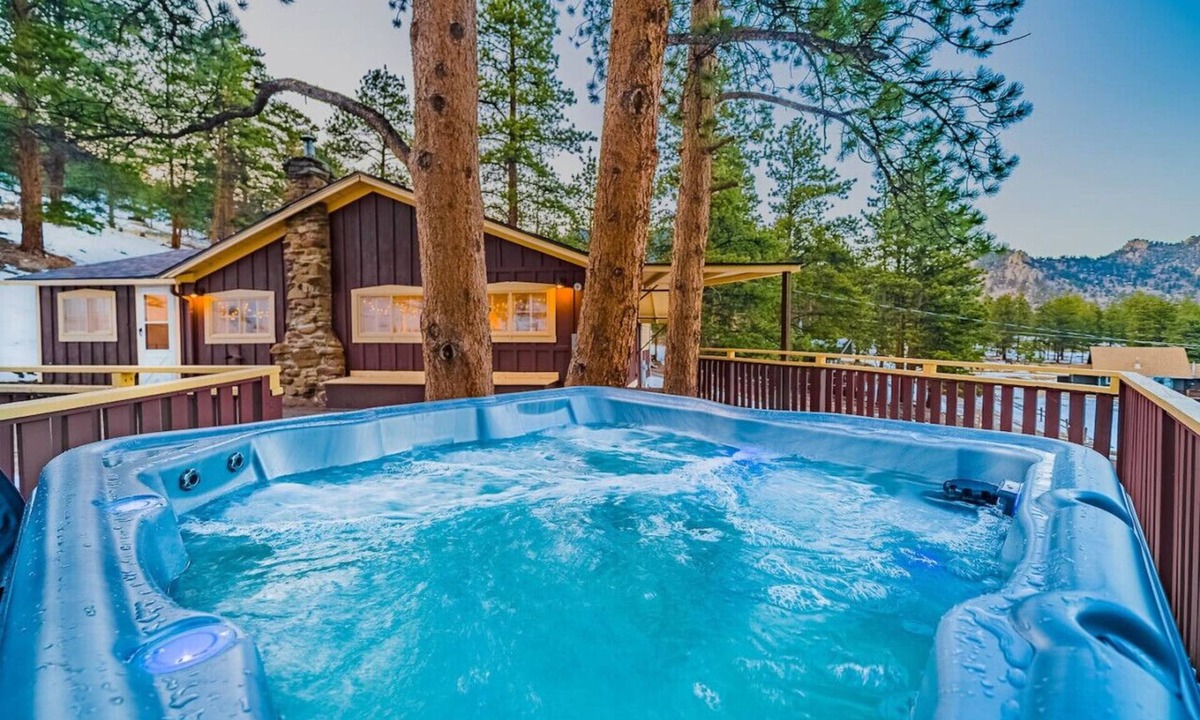 Estes Park Cabin | Cabin, views, private hot tub, hike into Natl Park