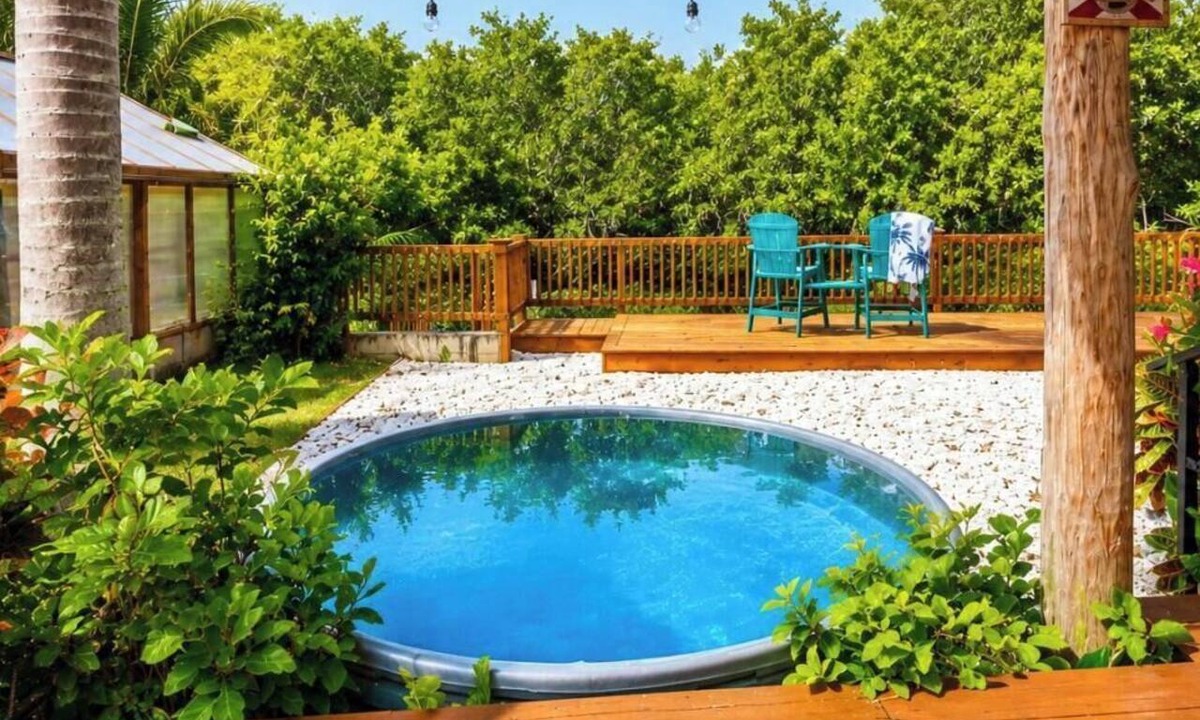Jupiter House | Castaways, Riverfront Oasis Kayak And Paddleboard