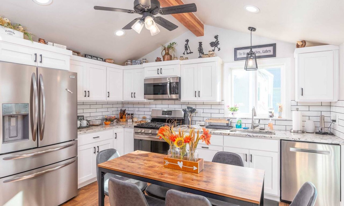 Parowan House | charming 2-bedroom pioneer home near brian head ski resort and national parks in parowan, utah