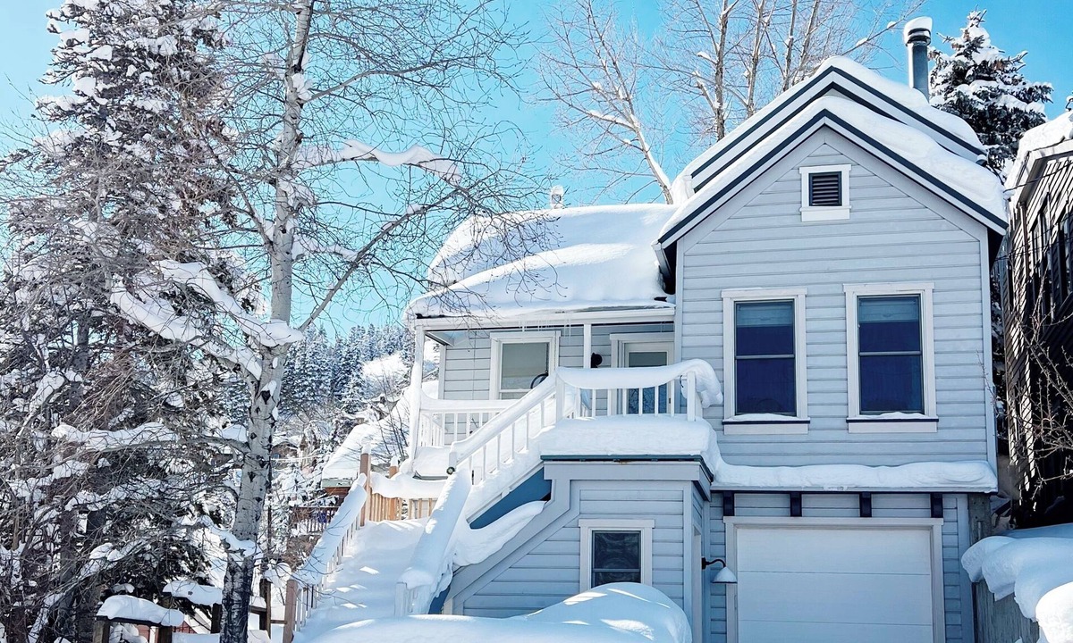 Downtown Park City House | Charming Cottage steps to restaurants, shops & slopes