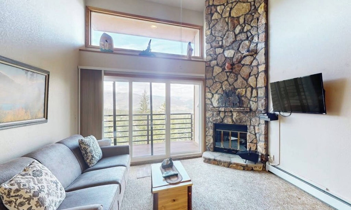 Wildernest Condo | Charming Mountain View Condo with WiFi, Fireplace