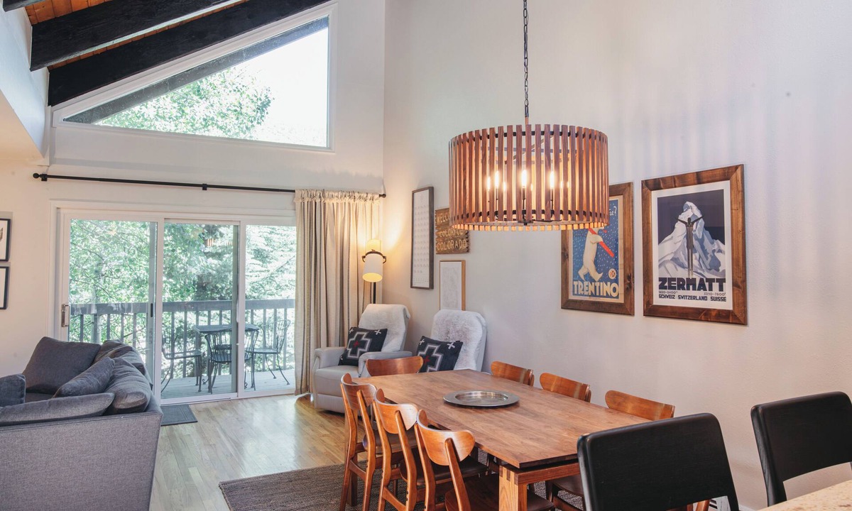 Intermountain House | 'Chillside Chalet' Modern West Vail Townhouse!