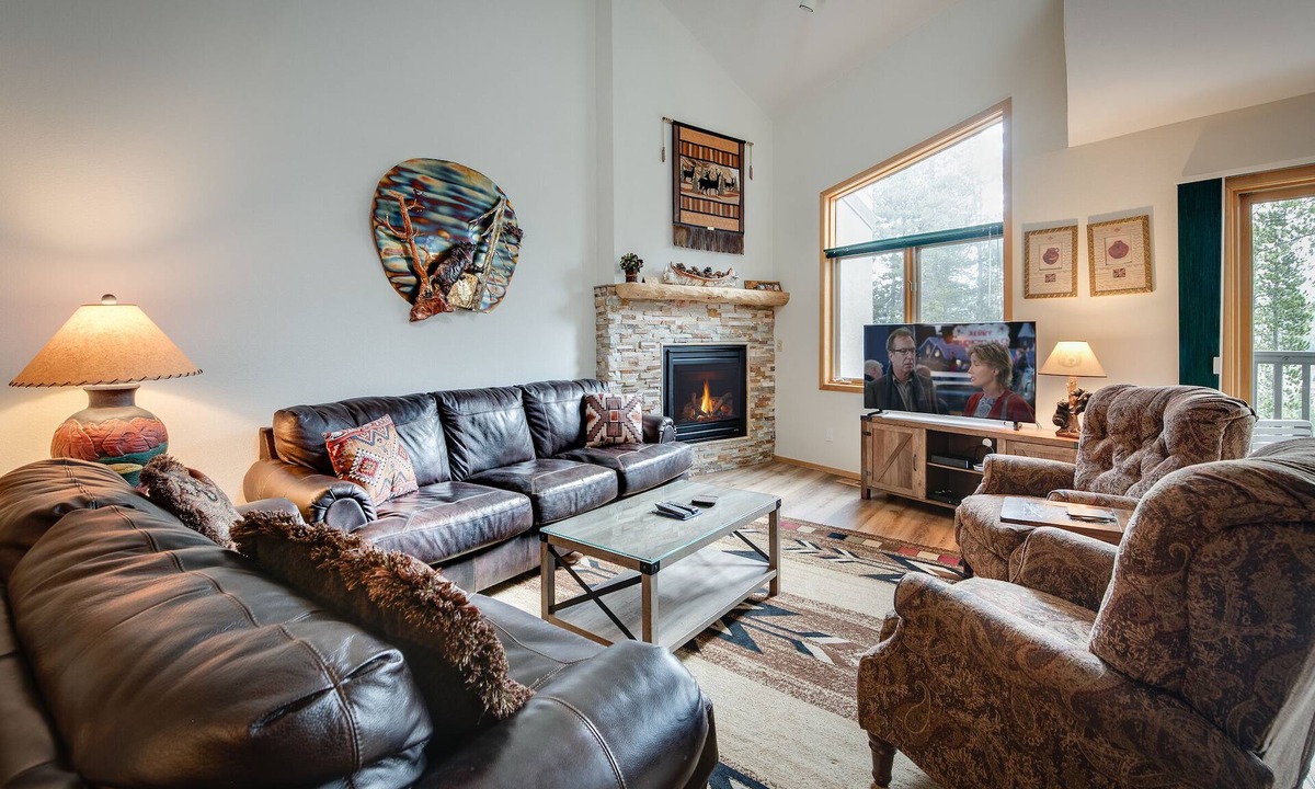 Four O'Clock House | Chimney Ridge Larkspur Townhome: Hot Tub, Great Location