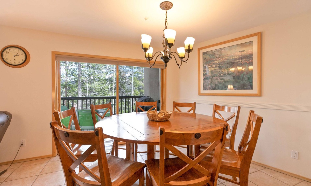 Breckenridge House | Chimney Ridge Sunflower Townhome: Walk to Lift, Private Hot Tub