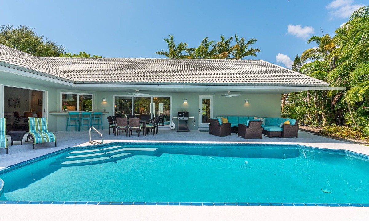 Lake Ida Shores House | Coconut Canal Hideout | Waterfront Private Oasis