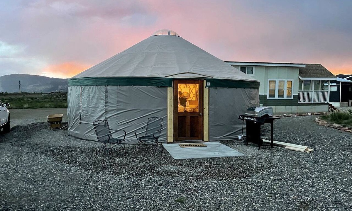 Meeker House | Colorado Glamping Escape for Families or Groups in Fully-Equipped Yurt in Meeker