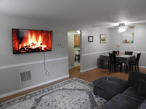 Camp Hill Apartment | CONDO 101c