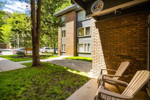 Aspen House | Cottonwoods 1-D