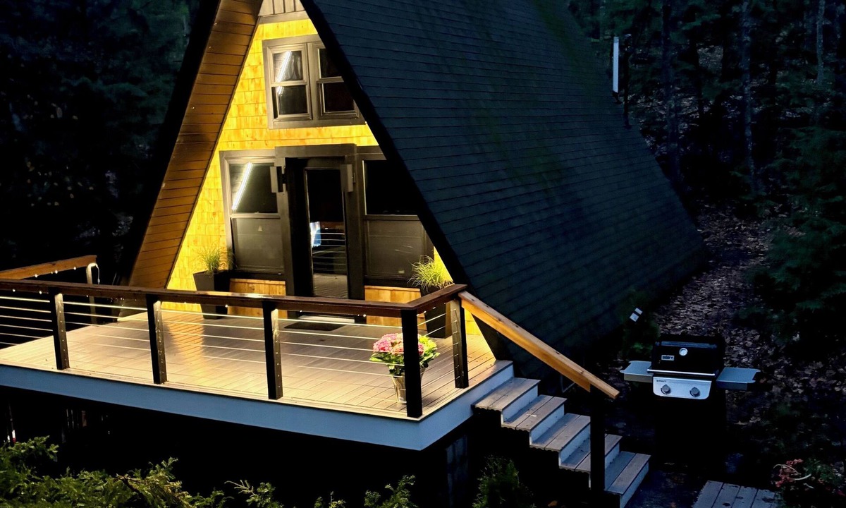 Eaton House | Cozy A-Frame next to King Pine Ski Area - 31 day rental or longer