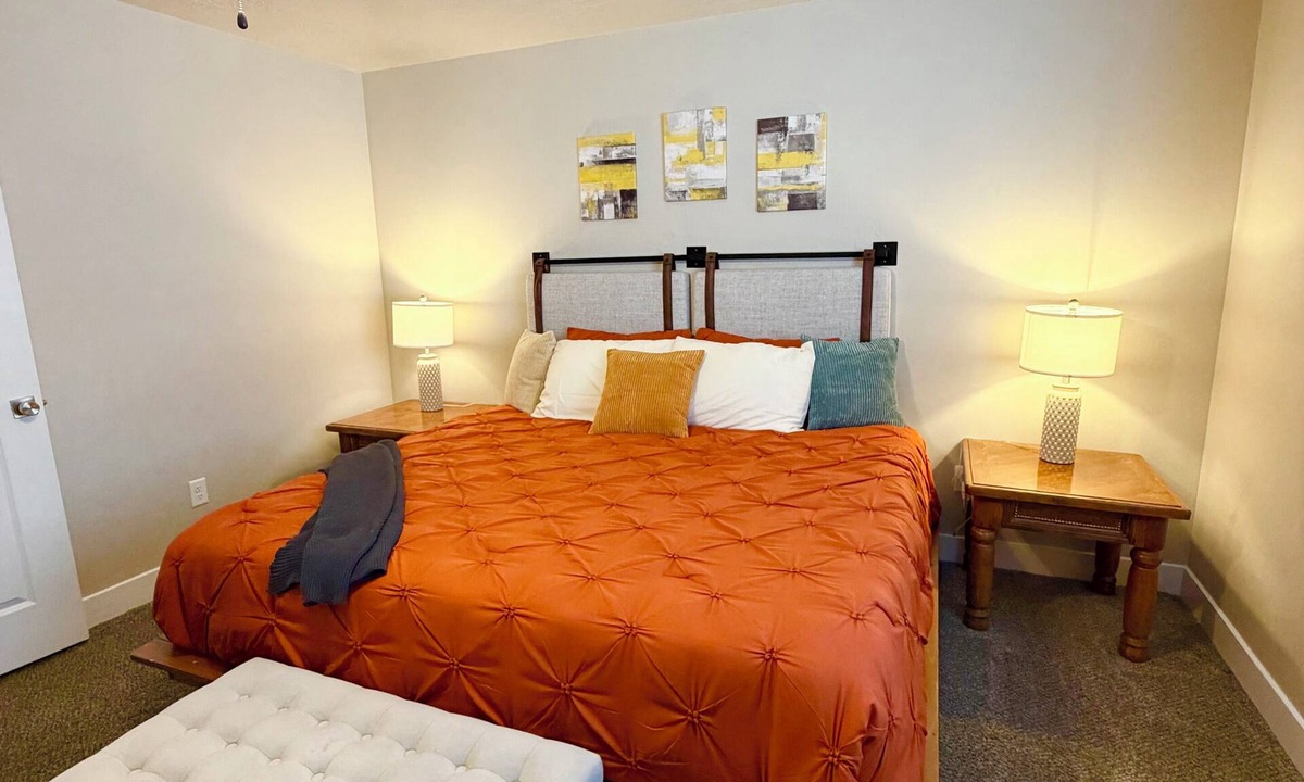 Enoch House | Cozy bohemian Adventures near Zion, Bryce, Brian head and more!