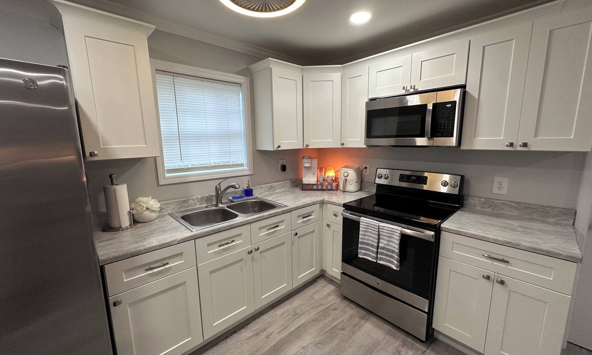 Dothan House | Cozy house in Dothan, minutes from Civic Center, shopping and fine dining