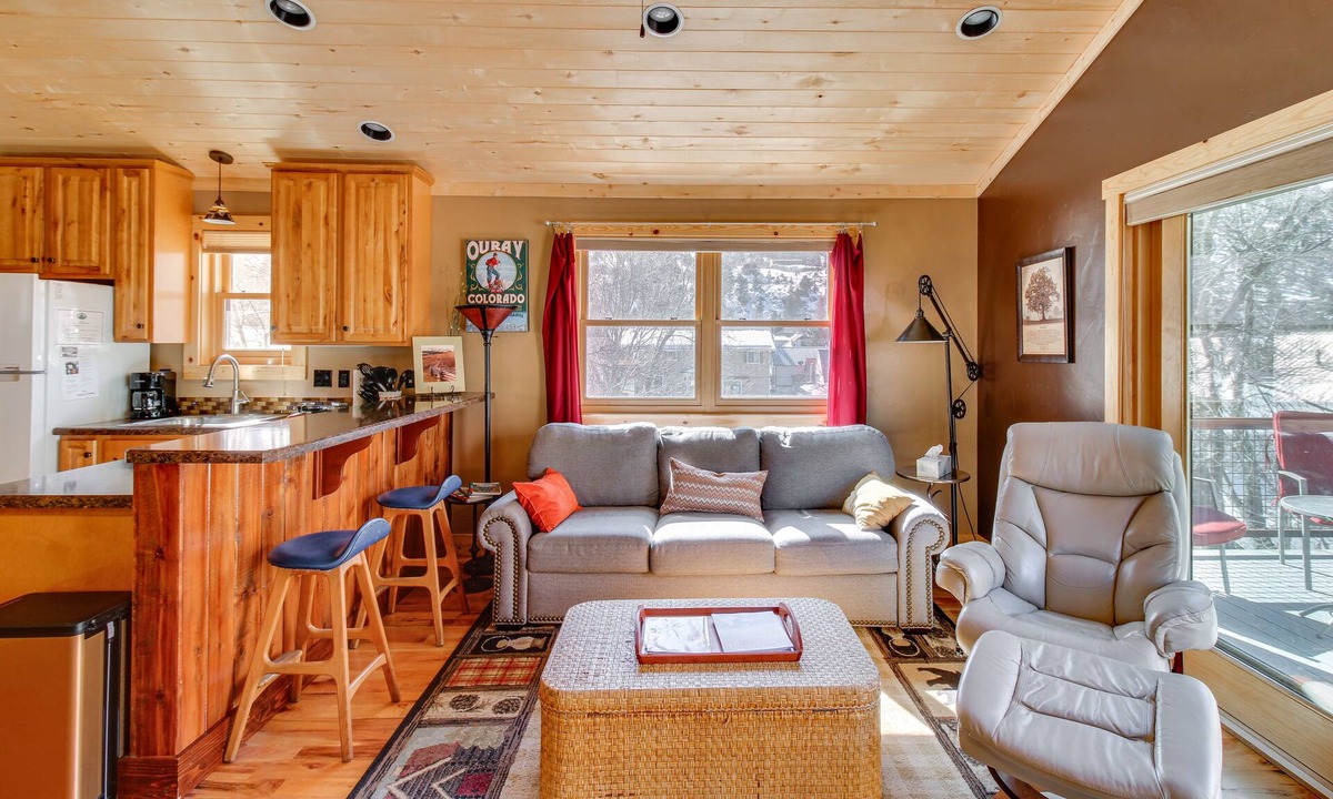 Ouray Cabin | Cozy Ouray Hideaway: Mountain Views, Steps to Main