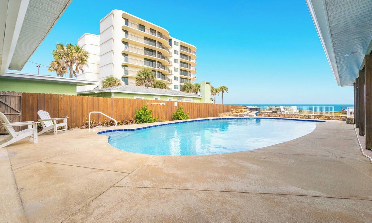 Ormond-by-the-Sea House | Direct, Oceanfront Pool Home-Margarita Manor