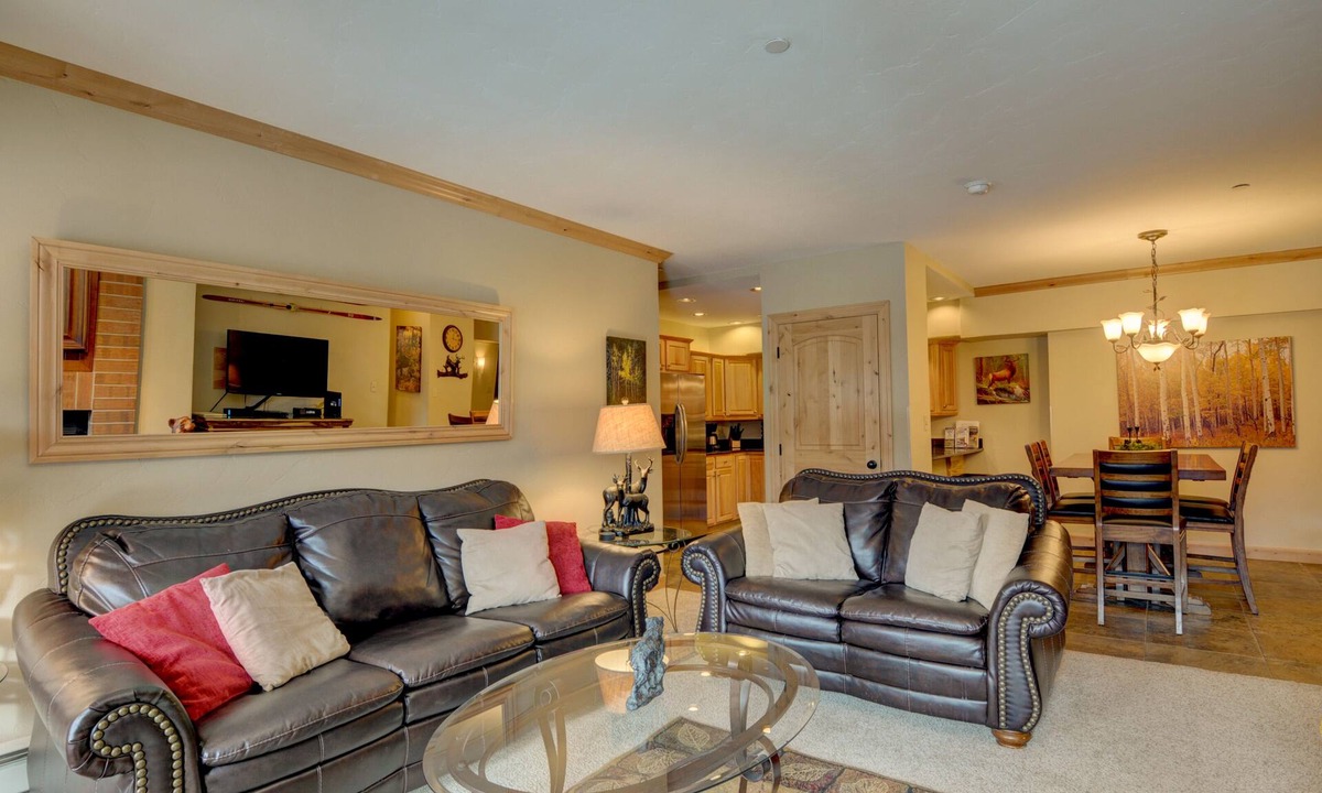 Peak 9 Condo | Discount Prices! SKI IN SKI OUT! 1/2 Block from Main Street! GREAT VIEWS!