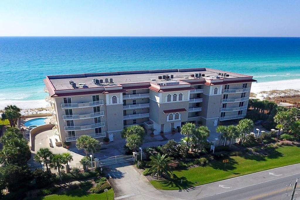 Crystal Beach House | DUNES OF CRYSTAL BEACH 101 by Bliss Beach Rentals