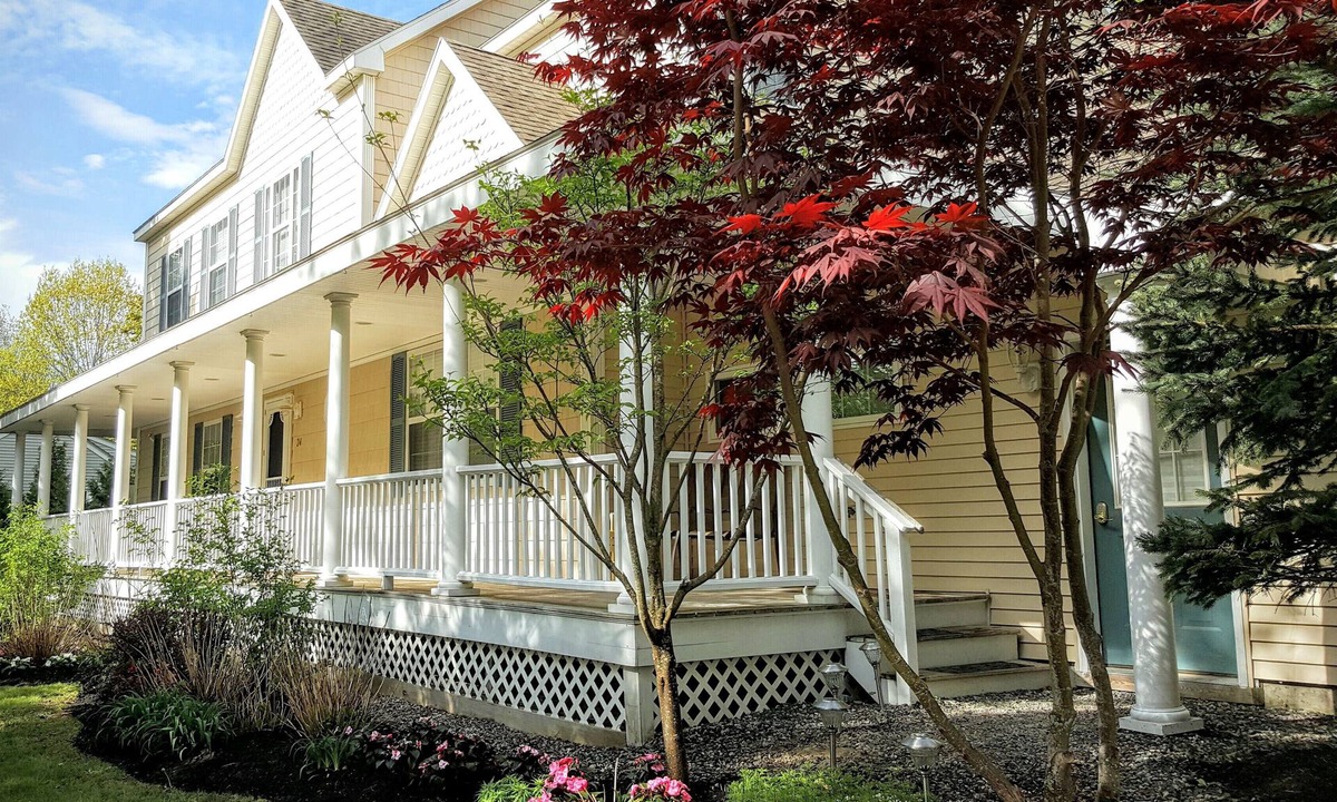 Ogunquit House | Elegant, spacious Ogunquit 6 Bed 7 bath home, 5min walk to Cove & Downtown!