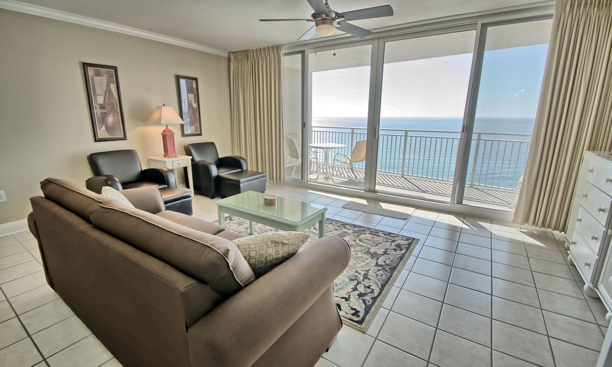 Panama City Beach Condo | Emerald Beach Resort 1434, Full Kitchen, 2 BA sleeps 6