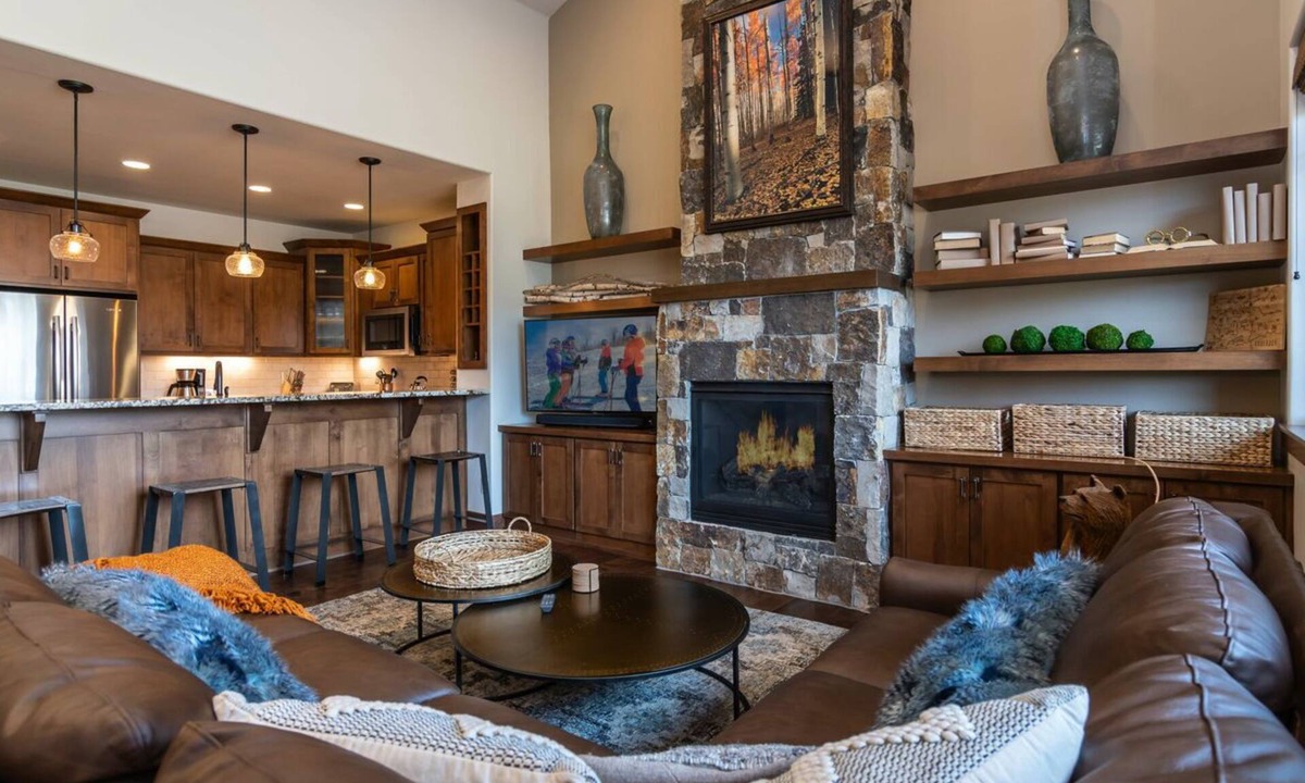 Steamboat Springs House | Emerald View | Luxe Decor & Mtn Modern Design | Tons of Room & Storage